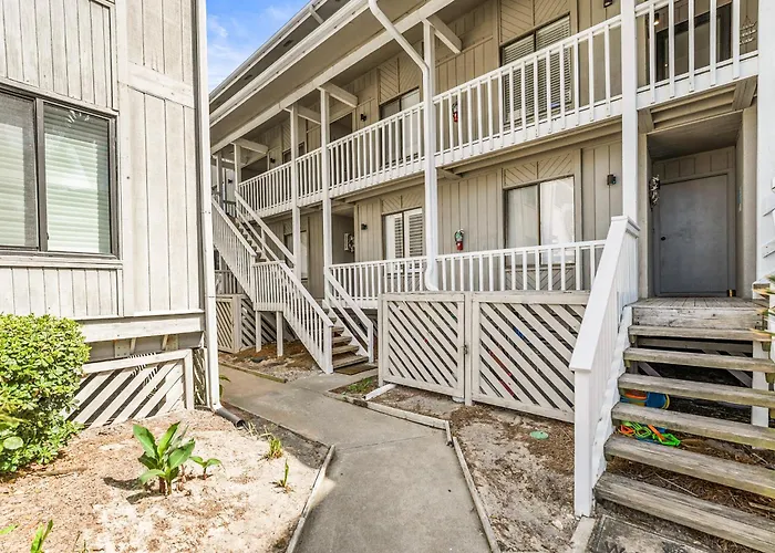 Oceanfront St Helena Island Condo W/ Beach Access!